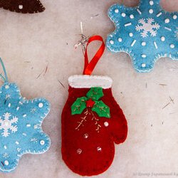 Майстри: Вихованці студії «Талант Клуб». VI Свято Новорічної Іграшки, 3 - 30.12.2016 р.