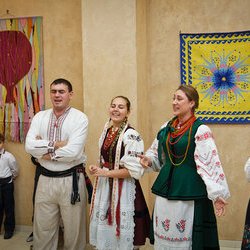 Народний ансамбль української музики «Роксоланія».