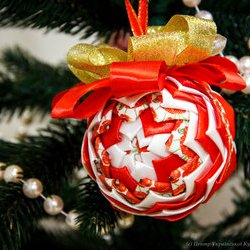 Майстри: Дар'я Семенова та Марина Косач. VI Свято Новорічної Іграшки, 3 - 30.12.2016 р.