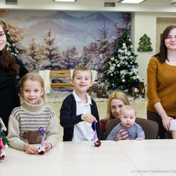 Майстер-клас «Іграшка з ялинкових шишок», Інна Кливець, Катерина Кліандрова, Олена Косік.