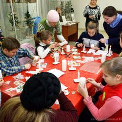 Фото з майстер-класу «Новорічний декупаж свічок», Анна Шпілька
