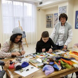 Фото з майстер-класу зі створення осінньої картини в техніці вовняної акварелі, Світлана Клименко