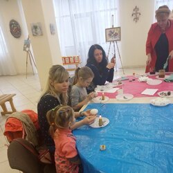 Фото з майстер-класу із писанкарства (гусяче яйце) від Олесі Токарської