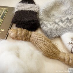 Фото з майстер-класу із прядіння нитки з вичесаного собачого підпушку, Олена Тихенко
