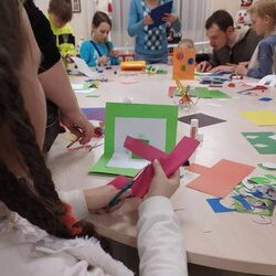 Фото з майстер-класу зі створення новорічної листівки