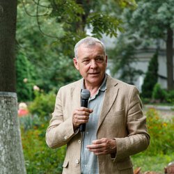 Віктор Карпов на зустрічі випускників кафедри мистецтвознавчої експертизи, НАКККіМ, 15 вересня 2018 р.