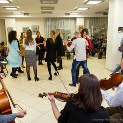 «Різдвяна музика та танці» від «US Orchestra», 22 грудня 2017 р.