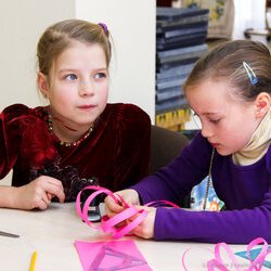 Фото з майстер-класу «Новорічні кулі з паперу своїми руками», Марія Кривець