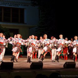 Національний Заслужений Академічний ансамбль танцю України ім. П.П. Вірського на звітному концерті НАКККіМ, 12.12.2016 р.