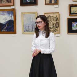 Ольга Музиченко на відкритті виставки « Кольорове коло »