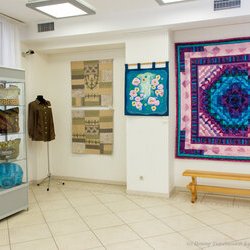 Виставка клаптикового шиття Ніни Янчуковської «Україна зоряної мови, Україна Божого Буття», 2 – 23.09.2017 р.