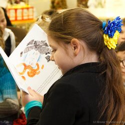 Фото з презентації дитячих новорічних книжок. Видавництво «Братське»