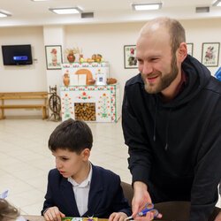 Фото з майстер-класу зі створення колажу, Іван та Василь Костенки