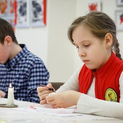 Фото з майстер-класу із писанкарства за зразком писанок Київщини «Мальва», Тетяна Коновал