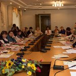 Круглий стіл з етнічної автентики