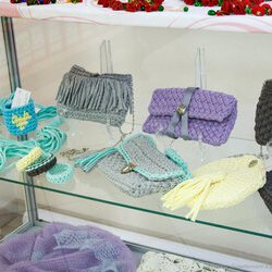 Майстер: Вероніка Акушко. Всеукраїнська виставка в'язання «Тепла осінь», 29.09 – 29.10.2016 р.