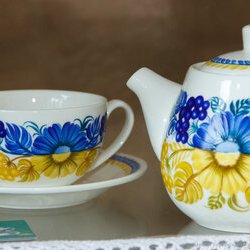 Автор : Наталія Підгірня. Культурно-виставковий проект « У вінку нев'янучих традицій », 20.06 – 27.07.2017 р.