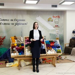 Олеся Вершигора на закритті виставки «Тепла осінь», 29.10.2016 р.