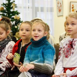 Фото з презентації дитячих новорічних книжок. Видавництво «Братське»