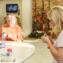Фото з майстер-класу із в'язання бутоньєрки «Лілея» в туніській техніці, Ханна Часовських