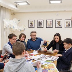 Фото з майстер-класу зі створення колажу, Іван та Василь Костенки