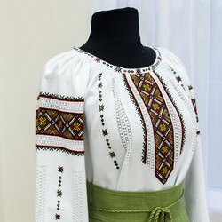 Майстерня української вишивки «Любава», «Ірина Свйонтек. Життя присвячене мистецтву», 18.05 – 17.06.2017 р. 