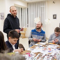 Фото з майстер-класу зі створення колажу, Іван та Василь Костенки