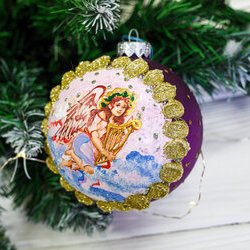 Майстер-клас із декорування новорічних кульок об'ємною структурною пастою 