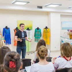Засідання клубу ораторської майстерності – КОМА!