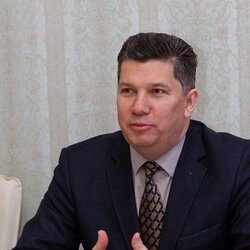 Ростислав Карандєєв на Міжнародній науково-практичній конференції «Синергія в культурному просторі сучасності», 29 березня 2018 р.
