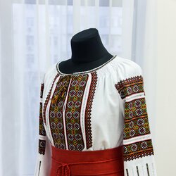 Майстерня української вишивки «Любава», «Ірина Свйонтек. Життя присвячене мистецтву», 18.05 – 17.06.2017 р. 