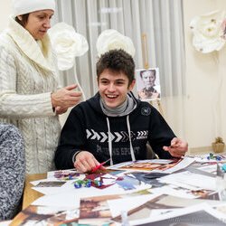 Фото з лекції-практикуму зі створення колажу, Аліна та Вікторія Пономаренко