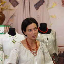 Світлана Долеско на поетично-вишитому вечорі Інни Залізнюк. 16.12.2016 р.