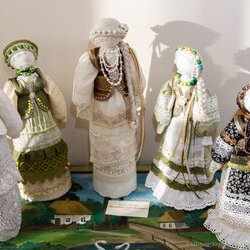 Майстри: Вихованці студії «Колорит». VI Свято Новорічної Іграшки, 3 - 30.12.2016 р.