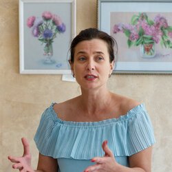 Світлана Долеско на відкритті виставок «Тиха радість» і «Казкові дитячі мрії»