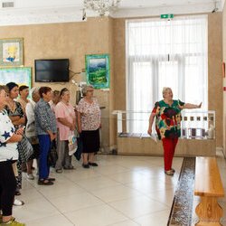 Екскурсія виставкою «Україна зоряної мови, Україна Божого Буття», 12 вересня 2017 р.