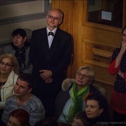 На імпровізованій сцені сяяли зірки талантів двох юних учнів педагога Андрія Малахова - Тетяни Жмендак та Іллі Бондаренка