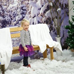Фото з майстер-класу із виготовлення різдвяного вінка з паперу «Долонька», І. Кливець, К. Кліандрова, О. Косік.