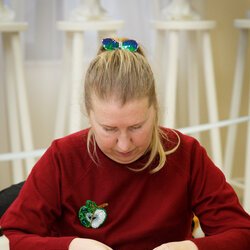 Фото з майстер-класу із обплітання бісером камей та кабошонів, Софія Триколенко