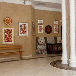 Культурно-виставковий проект «У вінку нев'янучих традицій», 20.06 – 27.07.2017 р.