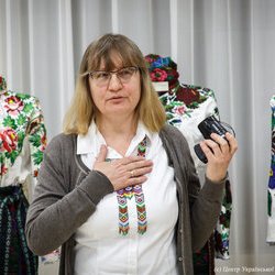 Олена Федорчук на відкритті VIІ Всеукраїнської виставки «Бісер: Вчора. Сьогодні. Завтра», 1 березня 2019 р.