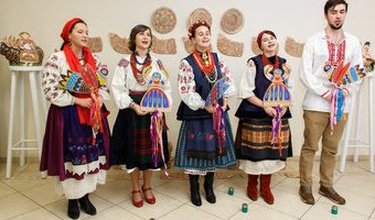Відкриття виставки «Історії в кераміці», 27.12.2016 р. Відкриття виставки «Історії в кераміці», 27.12.2016 р.