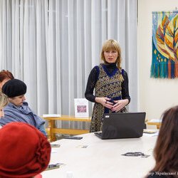 Фото з семінару «Що робити з хенд-мейдом: хоббі чи бізнес?», Наталія Волошина