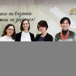 Юлія Васильєва з організаторами виставки «Тепла осінь», 29.10.2016 р.