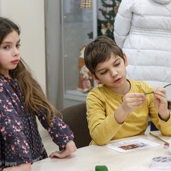 Фото з майстер-класу «Основи різдвяної та новорічної флористики», Інститут шляхетних дівчат