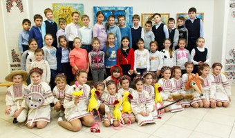 Актори і глядачі театралізованого дійства «Лис Микита», 21.11.2016 р. Актори і глядачі театралізованого дійства «Лис Микита», 21.11.2016 р.