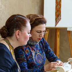 Фото з майстер-класу із виготовлення браслетів із бісеру, Наталія Артюхова