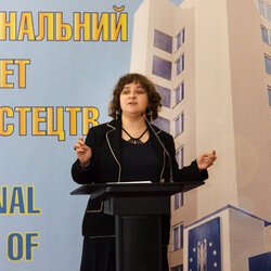 Олена Георгіївна Зайченко на конференції «Сучасні проблеми музейної та пам'яткоохоронної діяльності», 12 квітня 2017 р.