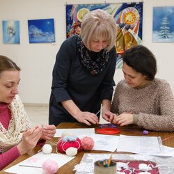 Фото майстер-класу із виготовлення новорічної іграшки в техніці філейного в'язання, Неоніла Геля