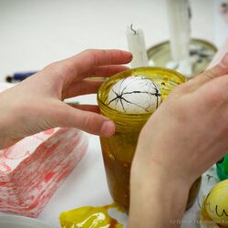 Фото з майстер-класу із писанкарства за зразком писанок Київщини «Мальва», Тетяна Коновал